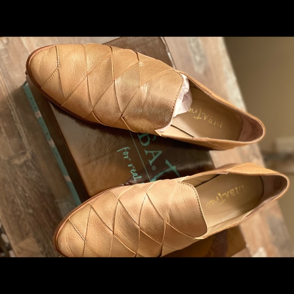 Diba True slide on - Picture 2 of 4